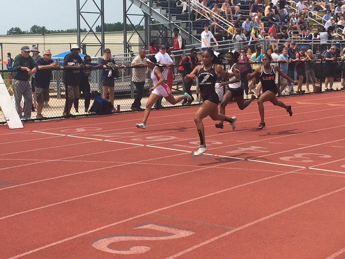Lauren Princz wins Group IV 200 dash